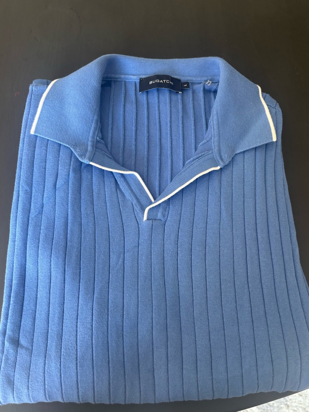 Bugatchi Light Blue Ribbed Knit Top with Navy Label